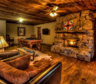 Cabin-rental-blue-ridge-ga RestingBearRetreatDusk2 (Medium)